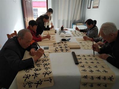新時代文明實踐在冷水灘|社區老年書法班開班了