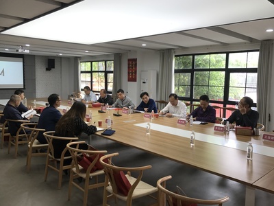 市政協提案委組織市政協委員到1964文化創意園開展界別活動